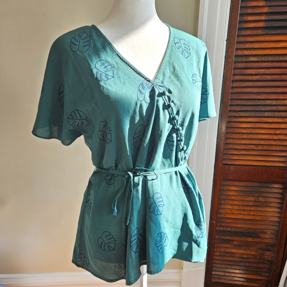 Modcloth Green Monstera Leaf Print Faux Wrap Blouse - XS but loose fitting